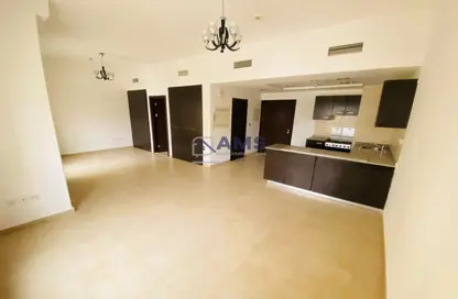 صورة لـ مطبخ شقة - 1 حمام للايجار في 16 الثمام - الثمام - رمرام - دبي ، صورة رقم 1