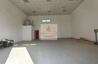 Warehouse - Studio - 1 Bathroom for rent in Al Sajaa Industrial - Al Sajaa - Sharjah