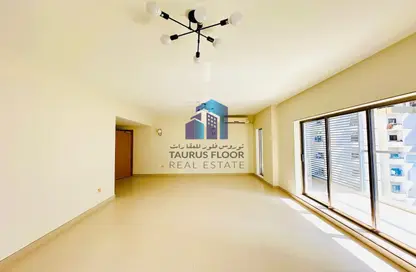 Apartment - 3 Bedrooms - 3 Bathrooms for rent in Al Rigga Building - Al Muraqqabat - Deira - Dubai