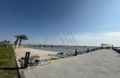 Apartment - 4 Bedrooms - 4 Bathrooms for rent in Mangrove Village - Abu Dhabi Gate City - Abu Dhabi