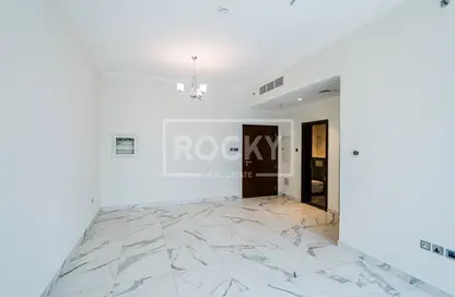 شقة - غرفة نوم - 2 حمامات للايجار في آرت 18 - الخليج التجاري - دبي