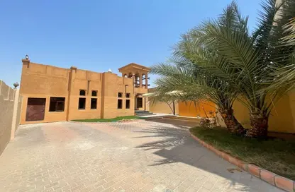 فيلا - 2 غرف نوم - 4 حمامات للايجار في مركز محمد بن زايد - مدينة محمد بن زايد - أبوظبي
