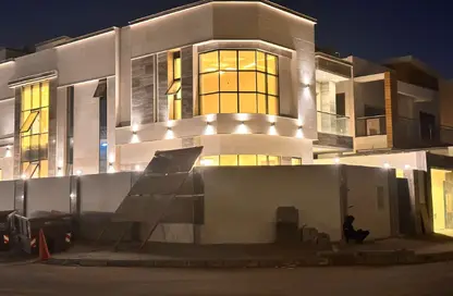 فيلا - 5 غرف نوم - 8 حمامات للايجار في قرية الاميرة - الياسمين - عجمان