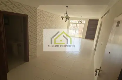 Empty Room image for: Apartment - 1 Bedroom - 2 Bathrooms for rent in Muwaileh 29 Building - Muwaileh - Sharjah, Image 1