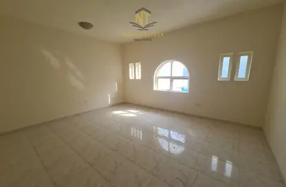 شقة - 2 غرف نوم - 2 حمامات للايجار في المجرة - الشرق - الشارقة شقة - 2 غرف نوم - 2 حمامات للايجار في المجرة - الشرق - الشارقة