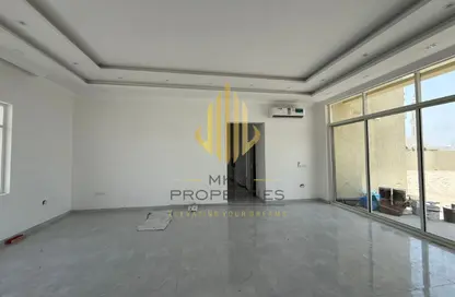 Villa - 4 Bedrooms - 4 Bathrooms for rent in Nad Al Sheba - Dubai