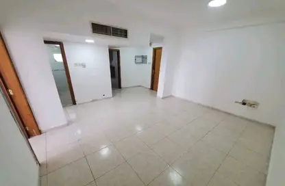 Apartment - 2 Bedrooms - 1 Bathroom for rent in Ajman Corniche Road - Ajman