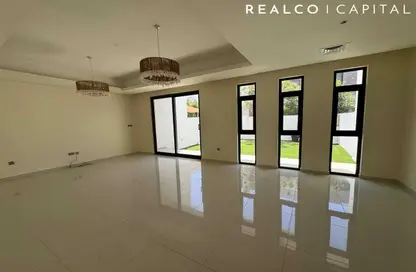 Townhouse - 3 Bedrooms - 4 Bathrooms for rent in Primrose - Damac Hills 2 - Dubai