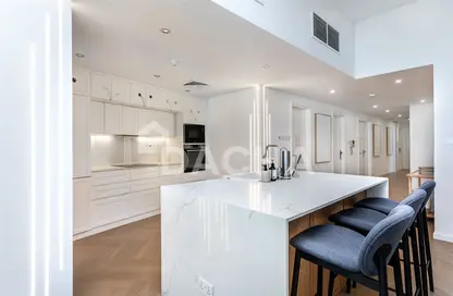 Apartment - 3 Bedrooms - 3 Bathrooms for sale in Azure - Dubai Marina - Dubai