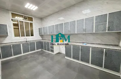 Apartment - 3 Bedrooms - 4 Bathrooms for rent in Madinat Al Riyad - Abu Dhabi