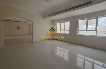 Villa - 4 Bedrooms - 6 Bathrooms for rent in Al Niyadat - Al Ain