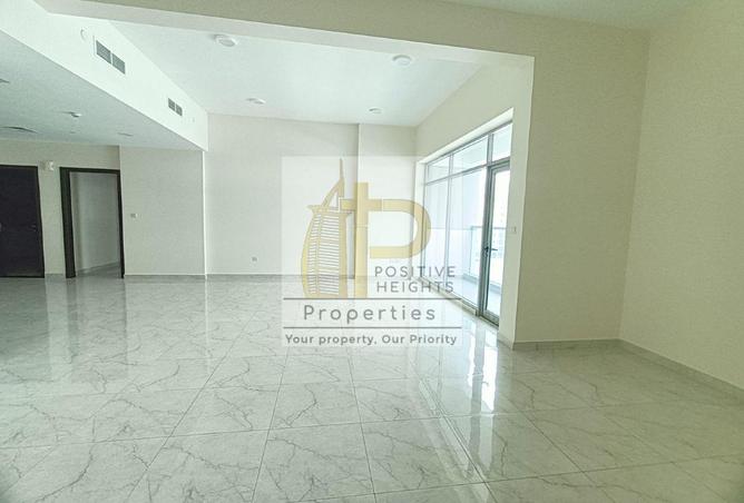 15827000 - Property Main Image