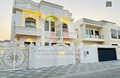 Villa - 5 Bedrooms - 7 Bathrooms for sale in Al Yasmeen 1 - Al Yasmeen - Ajman