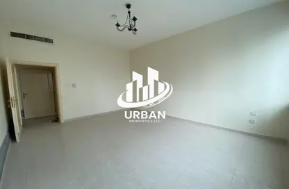 Apartment - 2 Bedrooms - 2 Bathrooms for rent in Zubaidi Building - Al Taawun - Sharjah