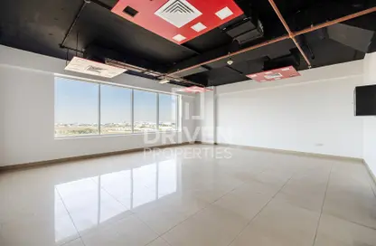 Empty Room image for: Office Space - Studio - 1 Bathroom for rent in SIT Tower - Dubai Silicon Oasis - Dubai, Image 1