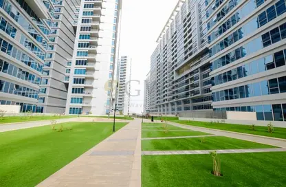 شقة - 1 حمام للبيع في سكاي كورتس تاور C - أبراج سكاي كورتس - دبي لاند - دبي