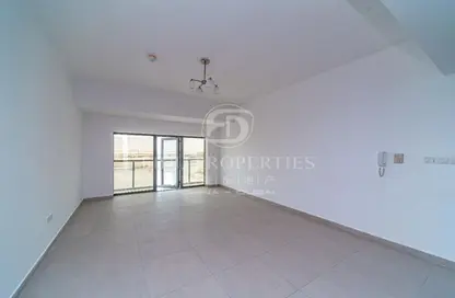 Apartment - 2 Bedrooms - 3 Bathrooms for rent in Solitaire Cascades - Dubai Land Residence Complex - Dubai