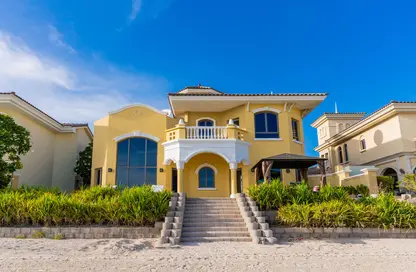 Villa - 4 Bedrooms - 5 Bathrooms for rent in Signature Villas - Palm Jumeirah - Dubai