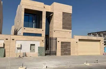 Villa - 5 Bedrooms - 7 Bathrooms for sale in Al Suyoh - Sharjah