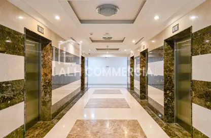 مكتب - استوديو للايجار في أبراج تشرشل - الخليج التجاري - دبي