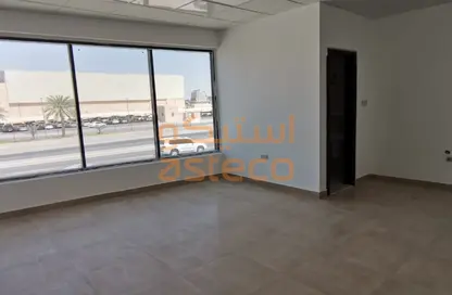 Office Space - Studio - 1 Bathroom for rent in Al Sarooj - Al Ain