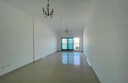 شقة - غرفة نوم - 2 حمامات للايجار في برمودا فيوز - مدينة دبي الرياضية - دبي