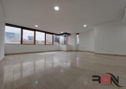Apartment - 3 bedrooms - 4 bathrooms for rent in Al Masood Tower - Hamdan Street - Abu Dhabi Apartment - 3 bedrooms - 4 bathrooms for rent in Al Masood Tower - Hamdan Street - Abu Dhabi