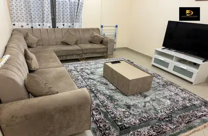 شقة - غرفة نوم - 2 حمامات للايجار في شارع التعاون - التعاون - الشارقة