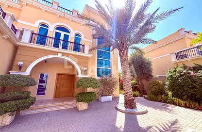 Villa - 4 Bedrooms - 4 Bathrooms for rent in Legacy - Jumeirah Park - Dubai