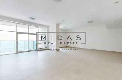 Apartment - 3 Bedrooms - 4 Bathrooms for rent in Marina Arcade Tower - Dubai Marina - Dubai