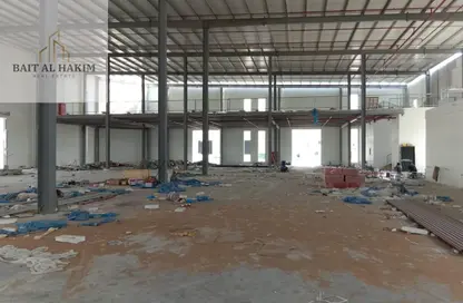 Warehouse - Studio - 7+ Bathrooms for sale in Umm Al Thuoob - Umm Al Quwain