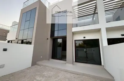 Townhouse - 3 Bedrooms - 3 Bathrooms for rent in Greenwoods - DAMAC Hills - Dubai