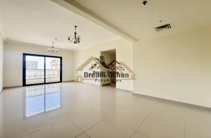 Apartment - 3 Bedrooms - 3 Bathrooms for rent in Al Mamsha - Muwaileh - Sharjah