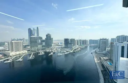 مكتب - استوديو - 1 حمام للايجار في B2B  برج - الخليج التجاري - دبي