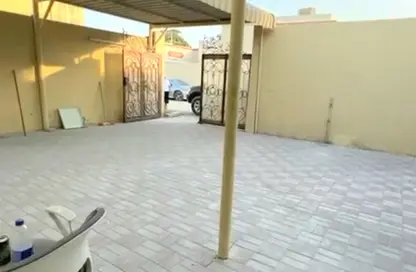 فيلا - 4 غرف نوم - 4 حمامات للايجار في الصبخة - ضاحية الرقة - الشارقة