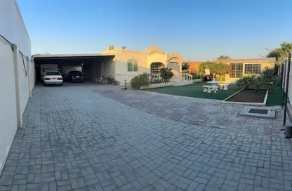Villa - 4 Bedrooms - 5 Bathrooms for sale in Al Nouf - Sharjah