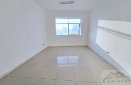 شقة - 2 غرف نوم - 2 حمامات للايجار في شارع 20 ​ - النهدة - الشارقة