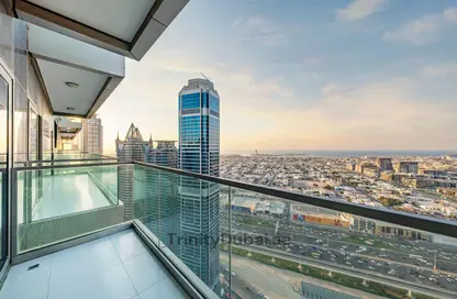 Apartment - 3 Bedrooms - 4 Bathrooms for sale in Paramount Tower Hotel  and  Residences - Business Bay - Dubai