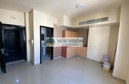 شقة - 1 حمام للايجار في القليعة - الشرق - الشارقة شقة - 1 حمام للايجار في القليعة - الشرق - الشارقة