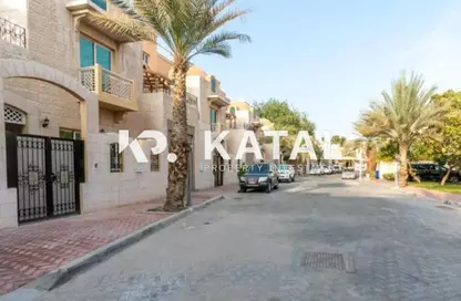 Villa - 3 Bedrooms - 4 Bathrooms for sale in Mushrif Gardens - Al Mushrif - Abu Dhabi