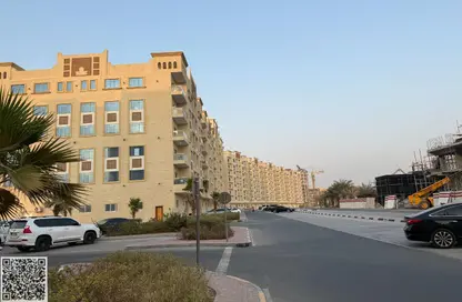 شقة - 2 غرف نوم - 3 حمامات للبيع في قرية الاميرة - الياسمين - عجمان