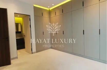 Apartment - 1 Bedroom - 2 Bathrooms for rent in Oasis 1 - Jumeirah Garden City - Al Satwa - Dubai