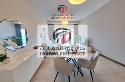 Apartment - 1 Bedroom - 2 Bathrooms for sale in SOL Bay - Business Bay - Dubai