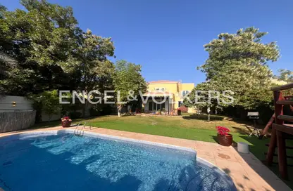 فيلا - 4 غرف نوم - 5 حمامات للايجار في التراث - جميرا بارك - دبي