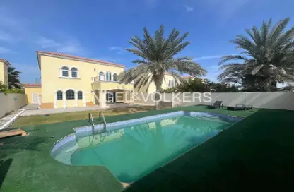 Villa - 3 Bedrooms - 4 Bathrooms for rent in Legacy - Jumeirah Park - Dubai