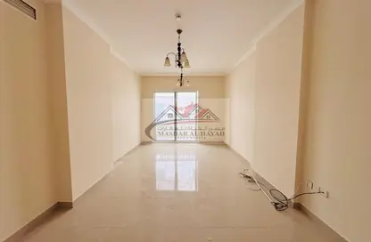 شقة - غرفة نوم - 2 حمامات للايجار في بناية مويليح 3 - مويلح - الشارقة