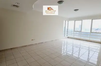 شقة - 3 غرف نوم - 4 حمامات للايجار في بناية فتوح الخير - شارع المطار - أبوظبي
