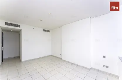 Apartment - 2 Bedrooms - 3 Bathrooms for sale in Sky Gardens - DIFC - Dubai