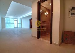 Apartment - 4 bedrooms - 5 bathrooms for rent in Cornich Al Khalidiya - Al Khalidiya - Abu Dhabi
