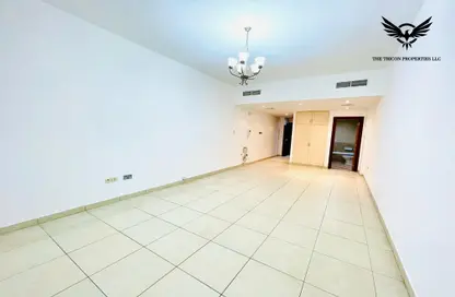 Apartment - 1 Bathroom for rent in Oud Metha - Bur Dubai - Dubai